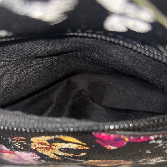 Kate Spade Black Crossbody Bag with Floral Design - Picture 5 of 10